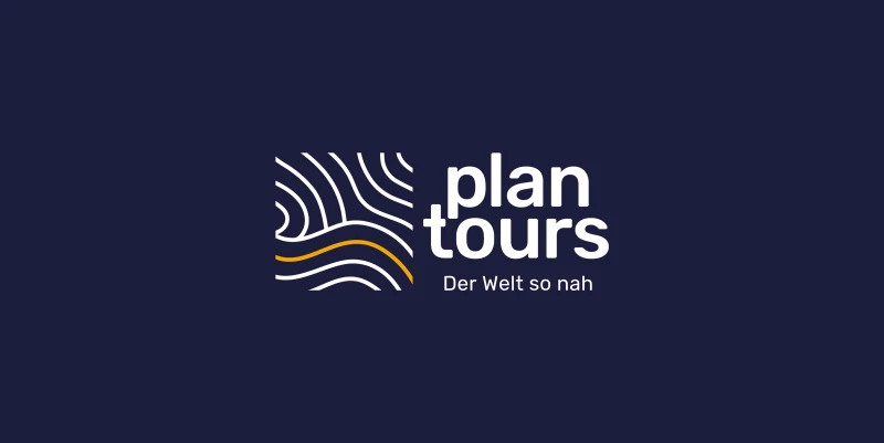 Das neue plantours-Logo auf dunkelblauem Hintergrund. Das neue Logo wurde von Albert Bauer gestaltet